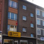 Häuser von Nazis mit Farbe beworfen