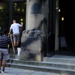 Farbe gegen Amtsgericht