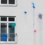 Farbbeutel gegen saniertes Haus geworfen
