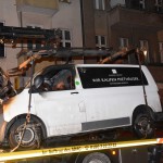 Transporter von Immobilienfirma angezündet