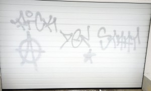166922