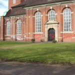 Drei Kirchen angegriffen