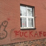 Scheibe bei Parteibüro der AfD kaputt