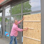 Scheibe von AfD-Büro eingeworfen