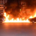 Farbe, Steine und Feuer gegen die Stadt der Reichen