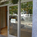 Attacken gegen Jobcenter und Immobüro
