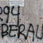 Steine und Farbe gegen Jobcenter