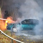 Nazikarre abgefackelt