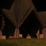 Farbe gegen Nazi-Denkmal