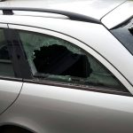 Scheiben an Auto von Peter Knoche (AfD) zerstört