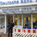 Farbe und Bauschaum gegen Deutsche Bank
