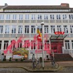 17.02.2018, Niedersachsen, Hannover: Die Landesgeschäftsstelle der CDU Niedersachsen ist grossflächig mit Farbe beschmiert. (zu dpa "Farbanschlag auf CDU-Landesgeschäftsstelle in Hannover" vom 17.02.2018) Foto: Philipp von Ditfurth/dpa +++ dpa-Bildfunk +++