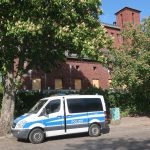 Vernice e pietre contro siti start-up