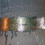 Hakenkreuz aus Kirchenglocke geflext
