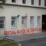 Farbe gegen Dehoga und Wohnhaus von Lukas Kuhs (AfD)