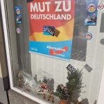 Glasbruch bei AfD-Büro