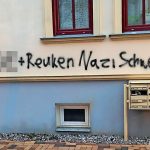 Briefkasten von Stephan Reuken (AfD) zerstört, Farbe und Bauschaum in Nazibriefkästen