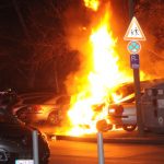 Autos von ThyssenKrupp, DB Schenker, Dr. House und Wisag angezündet