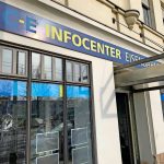 Scheiben bei Polizei und Quartiersmanagement eingeschlagen