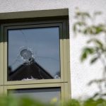 Polizeiwache nach Festnahme angegriffen