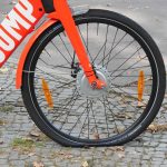 Mietfahrräder und E-Scooter beschädigt und im Wasser versenkt