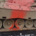 Farbe gegen Panzermuseum