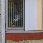 Scheiben an Polizeirevier eingeschlagen
