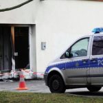 Farbe und Feuer gegen rechte Läden