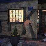 Farbe gegen Haus von Erika Steinbach