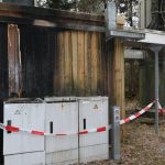 Feuer an Funkmast gelegt