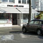 Scheiben an zwei Engel&Völkers-Immobilienbüros zerstört