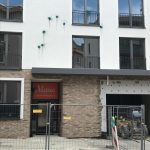 Farbe gegen Luxuswohnungen von Instone