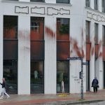 Farbe gegen Neubau