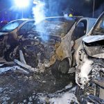Drei Vonovia-Transporter abgefackelt