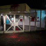 Farbe gegen Staatsschutzgebäude