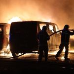 Mehrere Transporter einer Autovermietung abgefackelt
