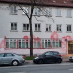 Farbanschlag auf Polizeiwache