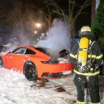 Porsche in Flammen