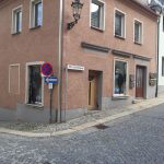 Bitumen gegen AfD-Büro