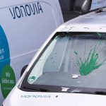 Sechs Vonovia-Transporter beschädigt