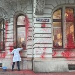 Farbanschlag auf Apotheke mit rassistischem Namen