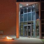 Brennede Matratze vor Justizzentrum