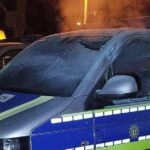 Polizeiwagen angezündet
