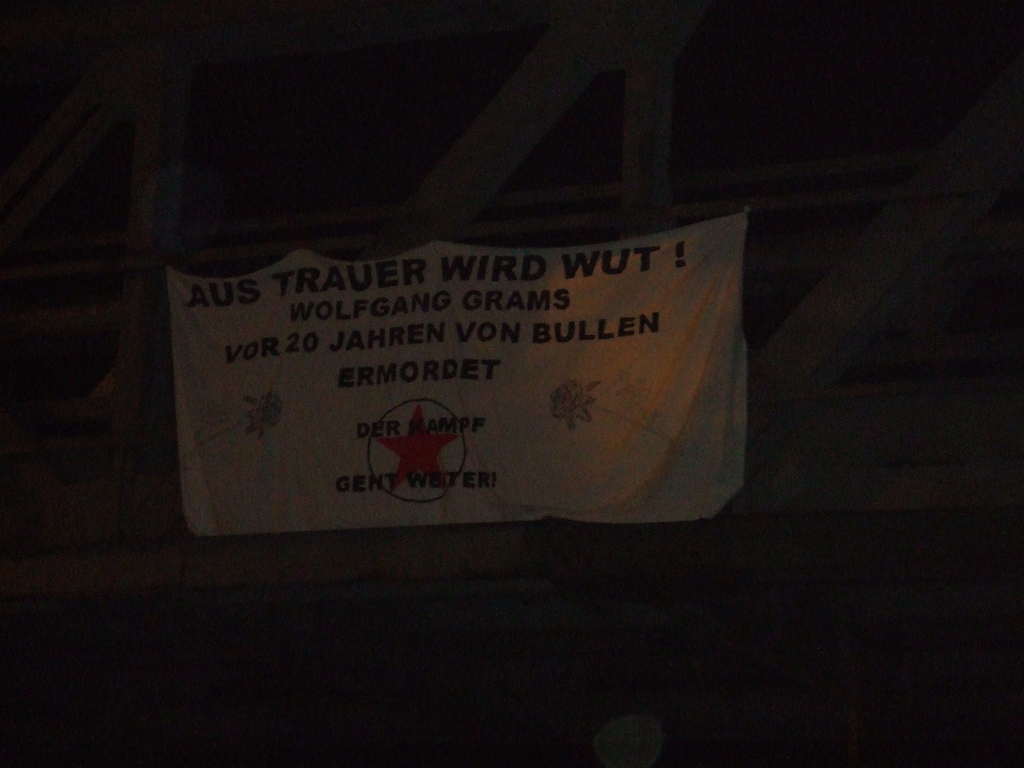 Aus Trauer wird Wut - Transpiaktion (1)