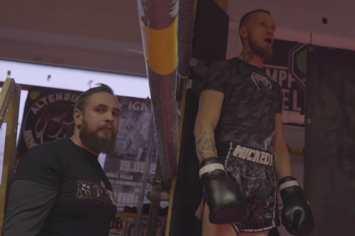 Franz Pauße (links) und Kämpfer Steve Stock aus Thüringen