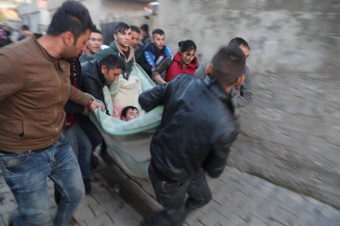 Besonders Frauen und Kinder werden von den türkischen "Sicherheitskräften" angegriffen | Foto: DIHA