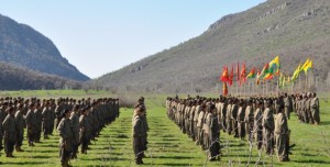 Guerillas der HPG und YJA-Star