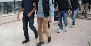 Hausdurchsuchungen und 30 Festnahmen