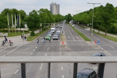 A-Fußgängerbrücke08-Kreuzung-Osten