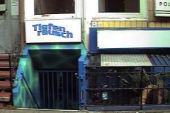 Eingang_Tiefenrausch_1990er